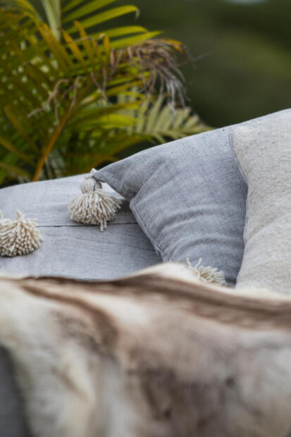 TASSEL CUSHIONS 'SIGNATURE'