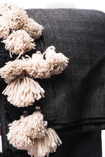 TASSEL CUSHIONS 'SIGNATURE'